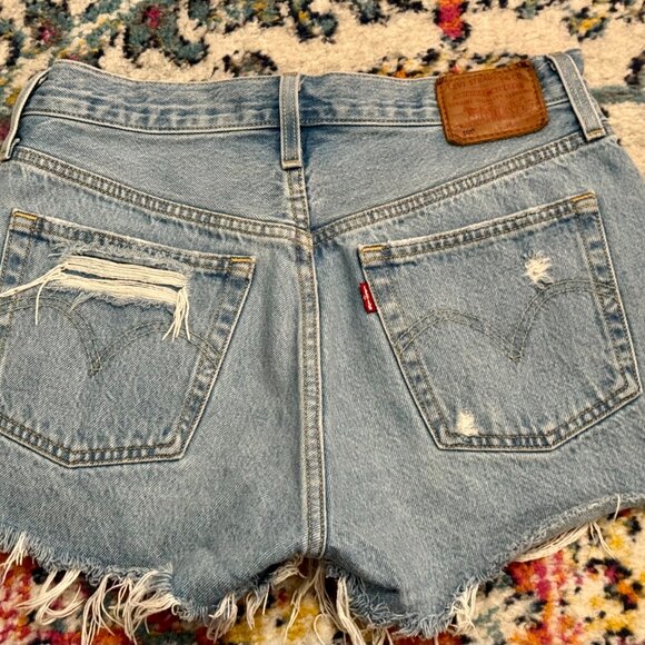 Women’s Levi's 501 Button Fly 27 Blue Cut-Off Distressed Denim Jean Shorts - Picture 3 of 12